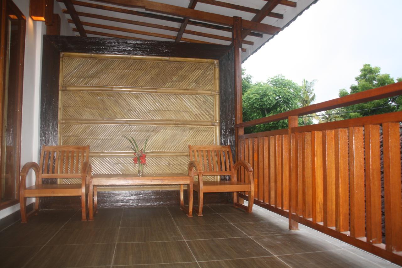 Bed and Breakfast Dili Gili Gili Trawangan Exterior foto